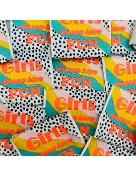 Lote de 5 etiquetas tejidas para coser Girls wanna have fun