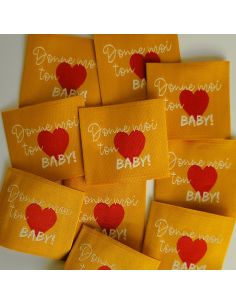 Lote de 5 etiquetas tejidas para coser Dame tu corazón baby - Azafrán