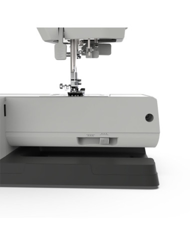 Máquina de coser Necchi Q132A