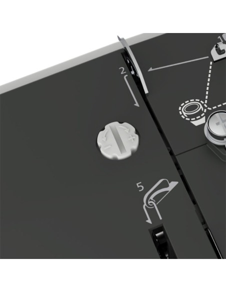Máquina de coser Necchi Q132A