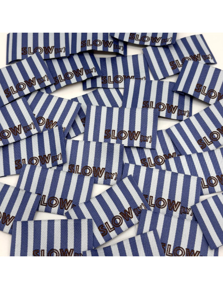 Lot de 5 étiquettes tissées à coudre SLOW(ly) rayures bleues