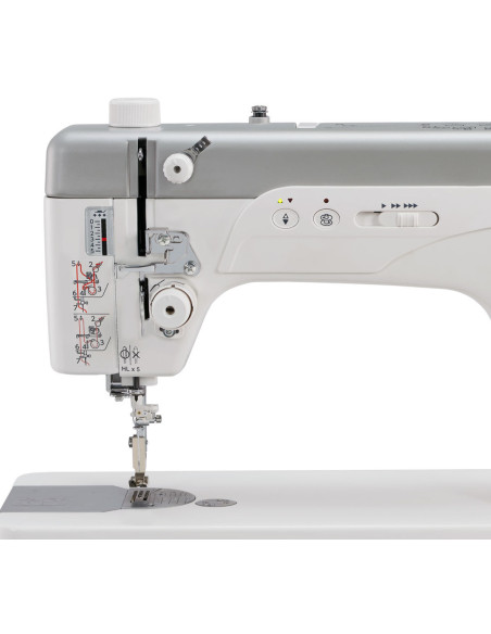 Máquina de coser Janome HD-9 Professional
