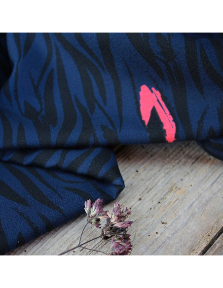 Tejido crepé de viscosa Zebra azul - Églantine & Zoé