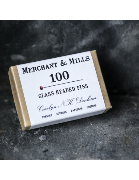 Caja de 100 alfileres extrafinos con cabeza de vidrio Merchant & Mills