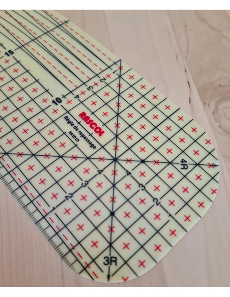 Regla de planchado en caliente para dobladillos 30 x 10 cm
