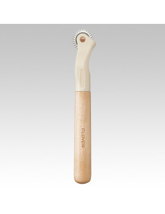 Rueda de trazado dentada con mango de madera Clover