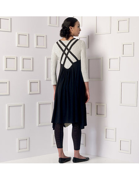 Patrón de blusa, vestido y medias - Vogue 9108