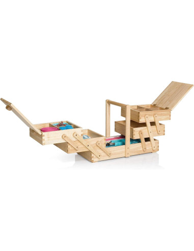 Trabajadora de costura en madera clara L