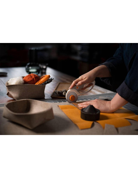Cortador rotativo Fiskars 2 en 1 hojas de 45 mm y 60 mm
