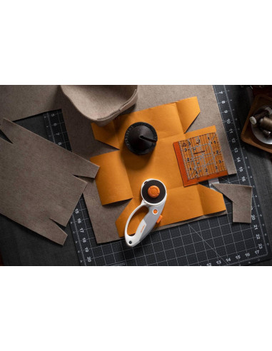 Cortador rotativo Fiskars 2 en 1 hojas de 45 mm y 60 mm