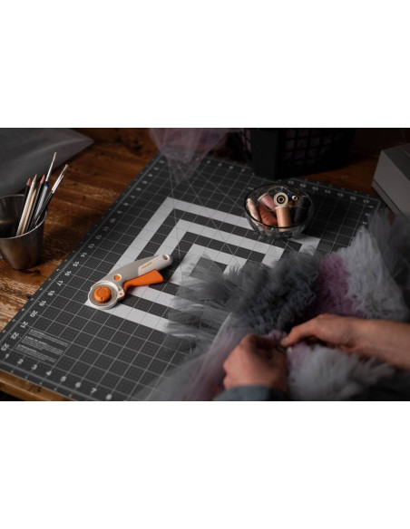 Cortador rotativo con gatillo Fiskars 45mm