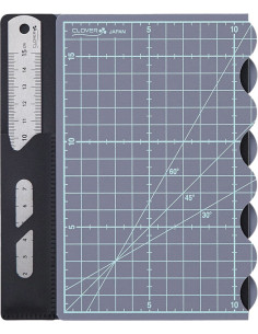 Alfombrilla de corte plegable Clover con regla de metal - 18 cm x 29 cm