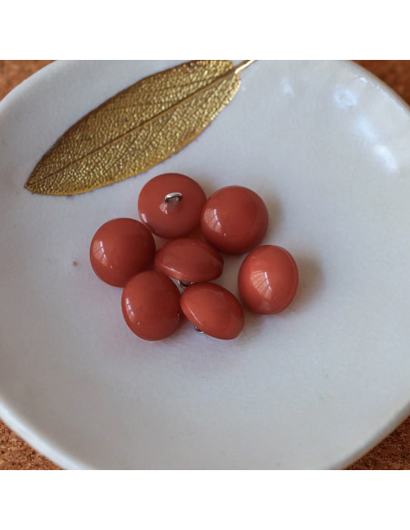 Botón semiesférico con cola - Caramelo