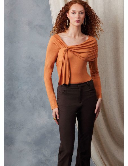 Patrón de corpiño - Vogue 2049