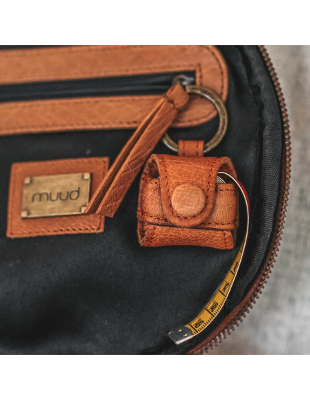 Funda de cuero para cinta métrica Muud Malmö - Whisky