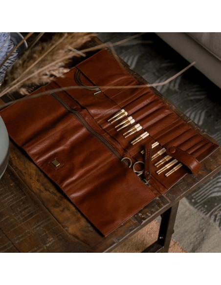 Estuche de almacenamiento de cuero para agujas circulares Muud Stockholm - Marrón Intenso