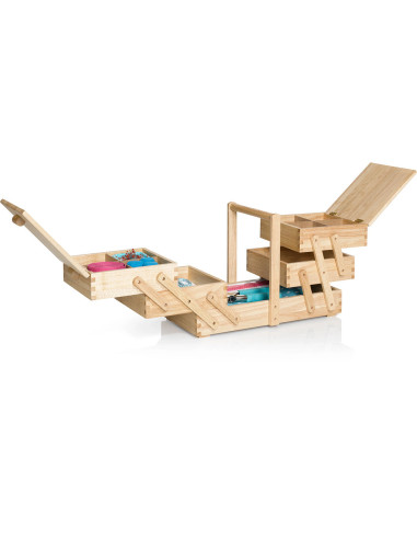 Trabajadora de costura en madera clara M