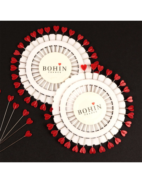 Disco de 30 alfileres con cabeza de plástico en forma de corazón rojo Bohin