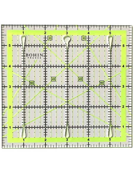 Regla de patchwork con ranuras de corte Bohin 6 x 6 pulgadas