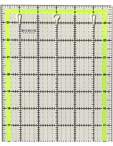 Regla de patchwork con ranuras de corte Bohin 6 x 24 pulgadas