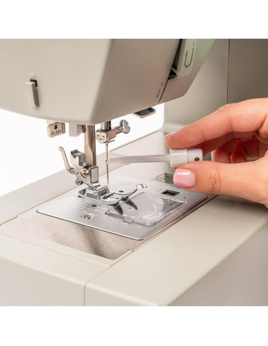 Herramienta para cambiar agujas para máquinas de coser Singer