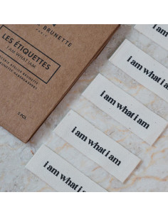 Lote de 5 etiquetas tejidas para coser - I am what i am 2