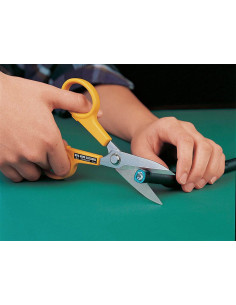 Tijeras multifuncionales microdentadas Olfa 17 cm 2