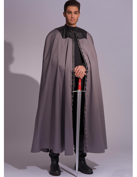 Patrón de capas de disfraces - McCall's 8335