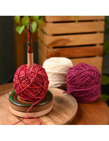 Soporte de ovillo de lana de madera KnitPro Signature