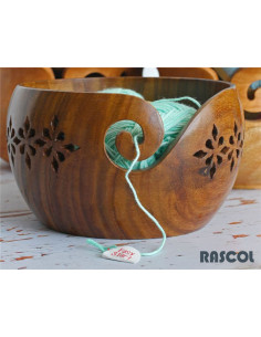 Cuenco para ovillo de lana en teca calada Rascol 2