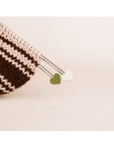 Tapones de malla para agujas de tejer - Corazones caqui 2