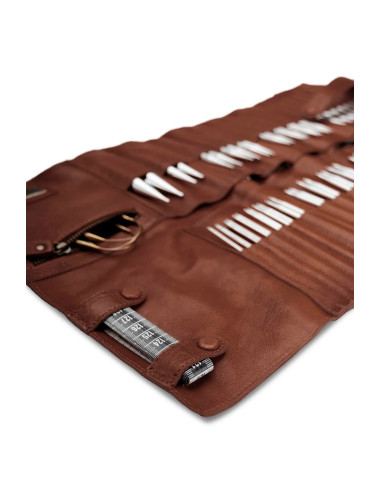 Estuche de almacenamiento de cuero para agujas circulares Muud Stockholm XL - Marrón Rico