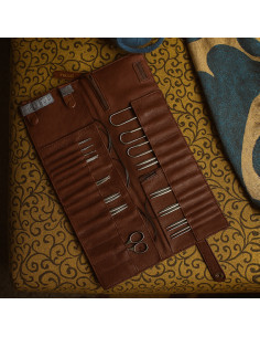 Estuche de almacenamiento de cuero para agujas circulares Muud Stockholm XL - Marrón Rico