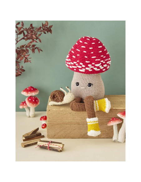 Libro de muñecas y amigurumis en otoño