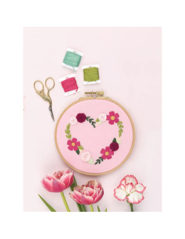 Libro de bordado de flores