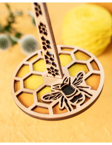 Pulsera porta ovillo de lana - Abeja