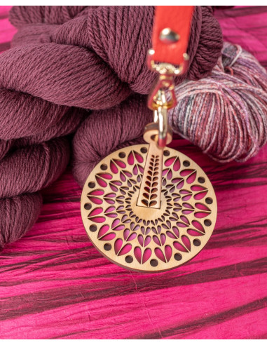 Pulsera porta ovillo de lana - Corazón