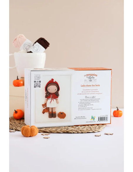 Caja de muñecas de Lulu de ganchillo: Lulu en el bosque