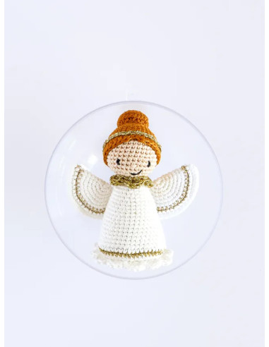 Caja de bola de Navidad amigurumi de ganchillo - El ángel