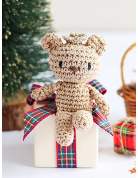 Libro de muñecas y amigurumis de Navidad al estilo británico
