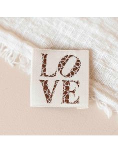Etiqueta tejida para coser Love