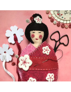 Kit de fieltro kokeshi alfiletero y guarda tijeras