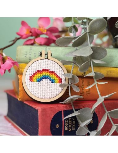 Mini kit de bordado punto de cruz - Love is love
