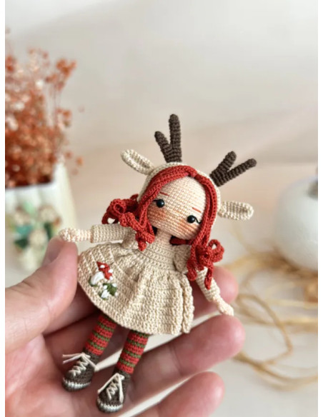 Libro de muñecas en micro ganchillo