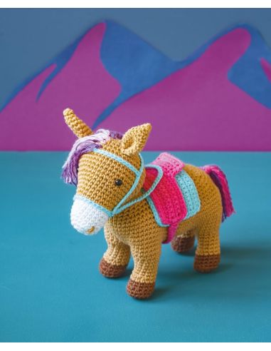 Libro de amigurumis de vacaciones en la playa y en el bosque