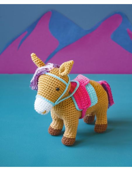 Libro de amigurumis de vacaciones en la playa y en el bosque
