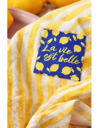 Juego de 4 etiquetas para coser - La vida es bella